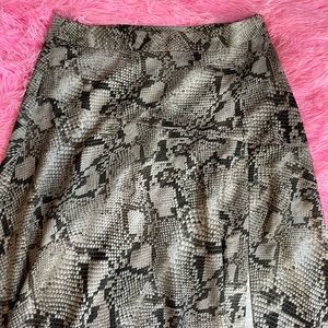 Matcha green, Banana Republic, Python-Printed skirt.